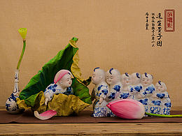 荷花與青花瓷器擺件