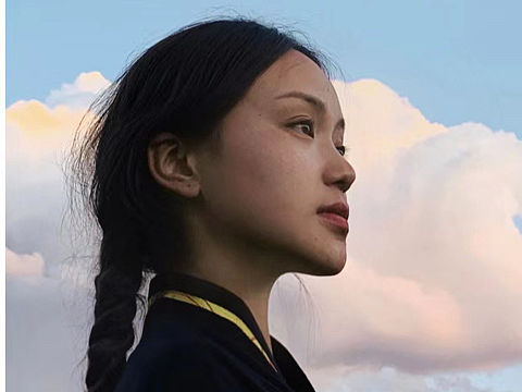 藏族女孩