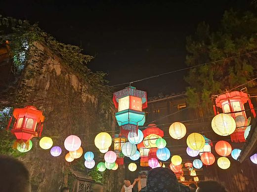 灯会（个人主页-ZNTQ0MTYxMjQ=） - 环境/建筑摄影 - 站酷设计师绕道鱼原创素材 - 站酷ZCOOL