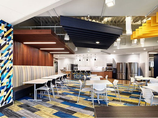 办公室室内装修：将当地社区习俗融入美学的方式