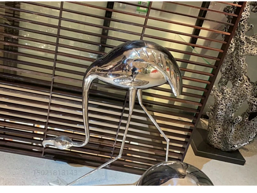 青岛小景观鹤不锈钢镜面雕塑 室内水景雕塑定制