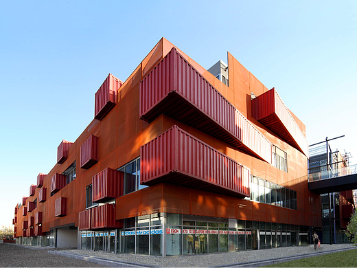 三里屯南区商业综合区/LOT-EK Architecture & Design