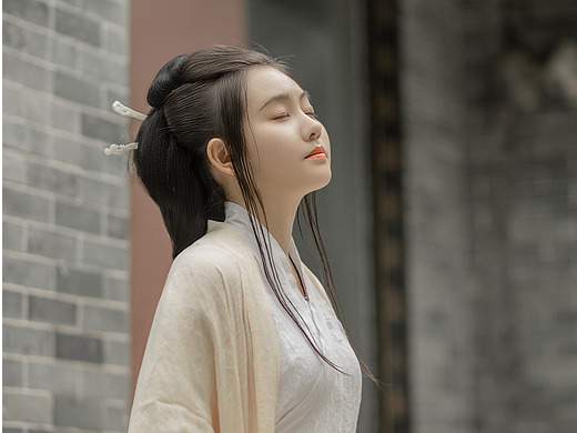 直裾