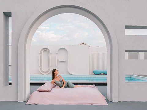 光影下的温柔瞬间