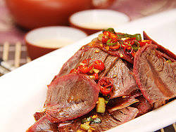 小廚一處（個(gè)人主頁-ZMTAzMTAxNg==） - 產(chǎn)品攝影 - 站酷設(shè)計(jì)師feedfish原創(chuàng)素材 - 站酷ZCOOL