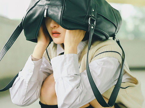 悲伤