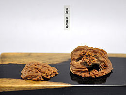 木風(fēng)核桃雕刻作品：【夏日荷香】