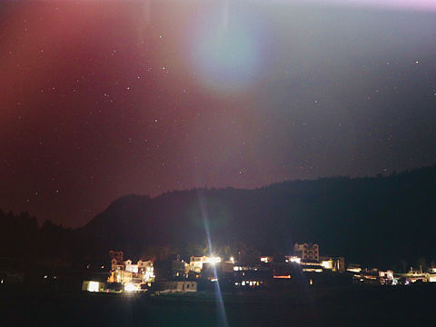 月亮田小山村夜景