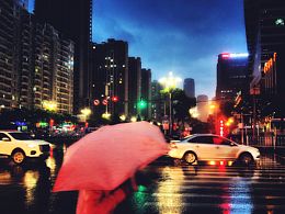 雨中的这座城
