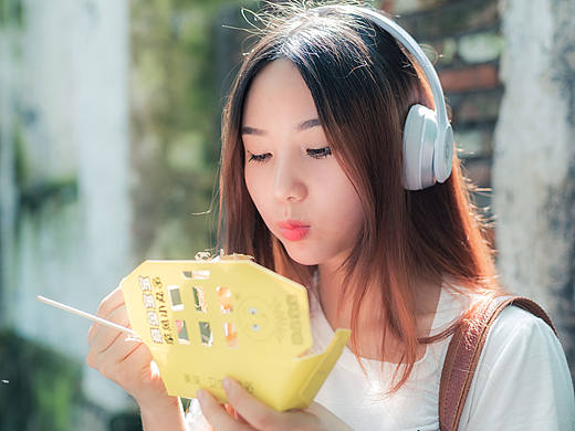 《如果那天没有遇见你》夏日街拍——星期天带着妹子到处走到处拍