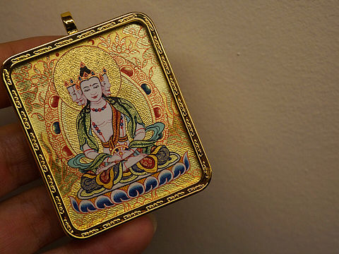 礦彩刻金「大日如來」隨身唐卡（個人主頁-ZMzY5OTE0MDA=） - 其他手工藝 - 站酷設(shè)計師梵物藝術(shù)原創(chuàng)素材 - 站酷ZCOOL