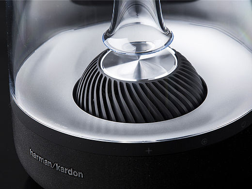 Harman/Kardon Aura 翡翠蓝牙音箱实拍 蓝牙音响（个人主页-ZMTQyNzIxMjA=） - 产品摄影 - 站酷设计师卓维Design原创素材 - 站酷ZCOOL