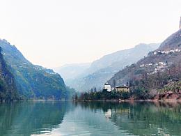 咱们村脚，江里拍的。