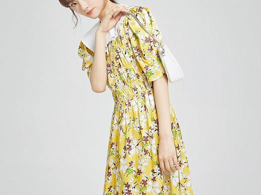 Miumiu春季任敏返图