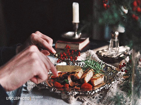 遲到的圣誕擺拍（個(gè)人主頁-ZMzI0Mzc1NzY=） - 產(chǎn)品攝影 - 站酷設(shè)計(jì)師Et_Quan原創(chuàng)素材 - 站酷ZCOOL