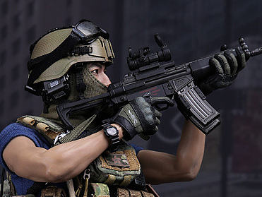  S.D.U.  ASSAULT TEAM - LEADER  