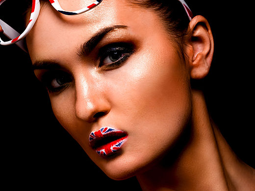 新手临摹的的作业求各位站酷大神们点评