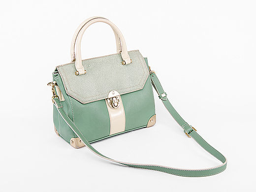 女包拍攝（原創(chuàng)作品）（個人主頁-ZMTUwODM0MzY=） - 產(chǎn)品攝影 - 站酷設(shè)計師zqijian原創(chuàng)素材 - 站酷ZCOOL