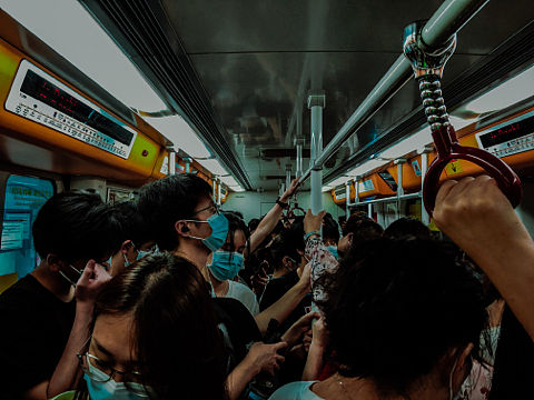 拥挤的空气～（个人主页-ZNTI2MjYzMzY=） - 人文/纪实摄影 - 站酷设计师李子李子啊原创素材 - 站酷ZCOOL