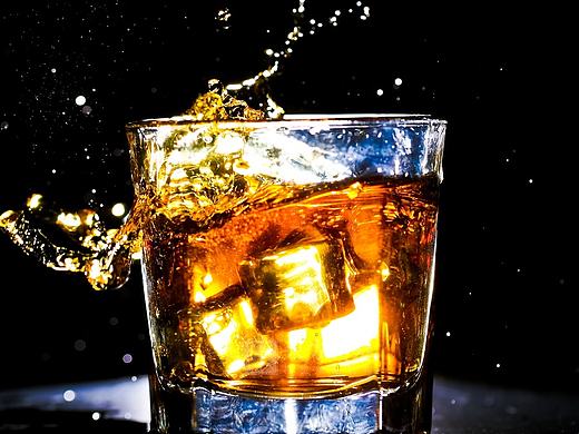 【东方写艺】淘宝产品摄影-高速酒杯