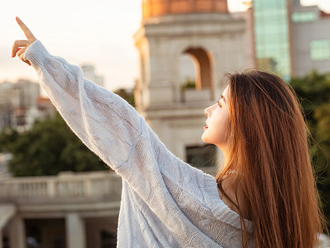 夕陽(yáng)！夕陽(yáng)（個(gè)人主頁(yè)-ZNTQ4ODIwODQ=） - 人像攝影 - 站酷設(shè)計(jì)師O0孤月0O原創(chuàng)素材 - 站酷ZCOOL