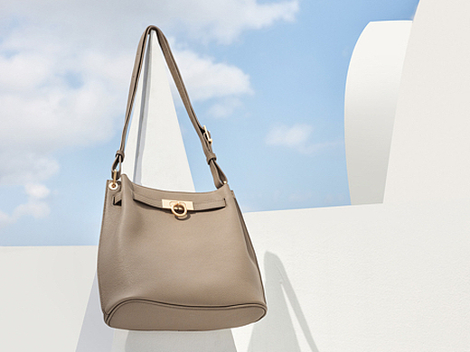 包包创意图摄影,包包静物图拍摄,包包极简场景