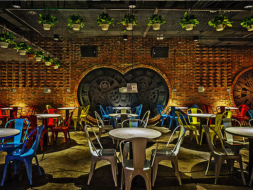   远山 • FM酒吧  店面设计