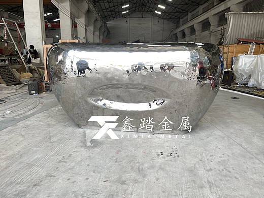 酒店大堂装饰镜面大波纹不锈钢吧台、不锈钢金属接待台