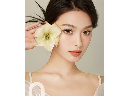 一组美瞳