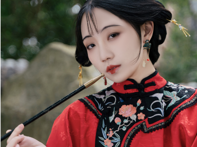 清汉女写真