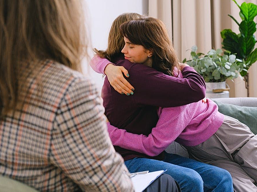 心理咨询师人才缺口打开，集贤教育带你提高核心竞争力