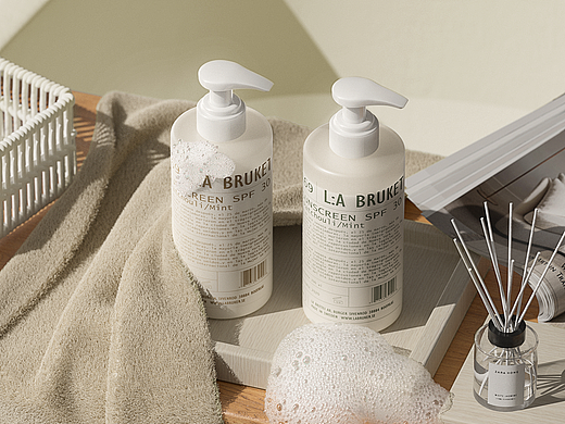 C4D渲染，沐浴露（个人主页-ZNjg3MDI0OTY=） - 产品 - 站酷设计师Lilysj原创素材 - 站酷ZCOOL