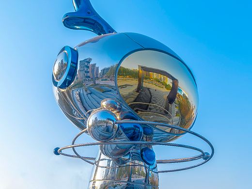 武汉龙湖新荣天街-时空之门-未来世界的龙小湖