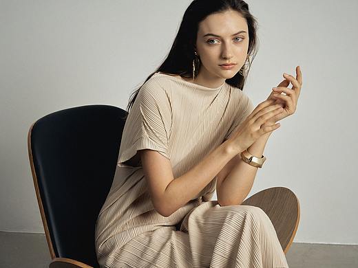 Eyes won't lie | Minimalism Lookbook