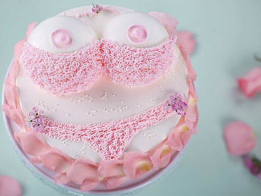 匠心蛋糕（个人主页-ZMjE3MTAyNjg=） - 产品摄影 - 站酷设计师摄影师何文原创素材 - 站酷ZCOOL