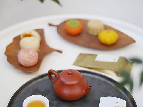 月饼和茶（个人主页-ZMzg2MDI2NDg=） - 产品摄影 - 站酷设计师晴天的暖原创素材 - 站酷ZCOOL