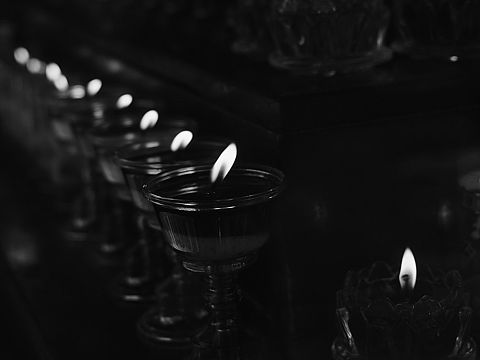 有人沉溺于表演，而我痴迷于一种幻觉。