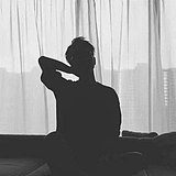 阳光勾勒般微笑的头像
