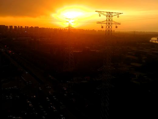 夕阳下的繁忙都市……（个人主页-ZMzY0NjgyNDA=） - 风光摄影 - 站酷设计师子牛0302原创素材 - 站酷ZCOOL