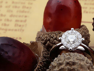 鉆戒（個(gè)人主頁-ZNDEyNzc3Ng==） - 產(chǎn)品攝影 - 站酷設(shè)計(jì)師文成公主設(shè)計(jì)師原創(chuàng)素材 - 站酷ZCOOL