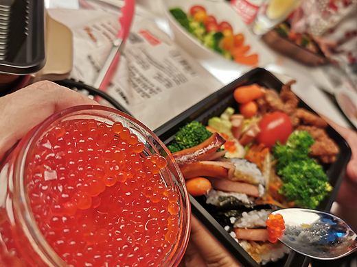 鱼子酱日风饭盒