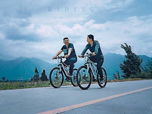 《骑行》