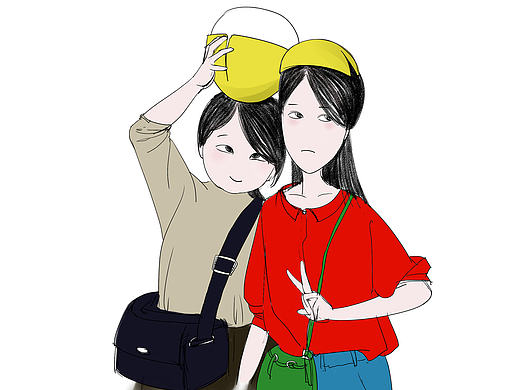 抱着个柚子玩开了