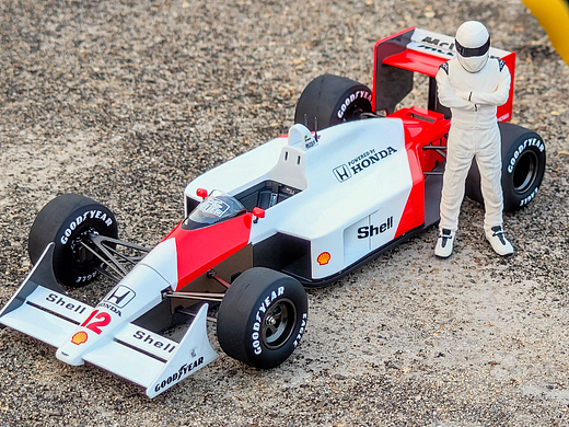 MENG 1:24 迈凯伦MP4/4 1988 F1赛车模型