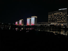 夏日夜晚的上海松江新城