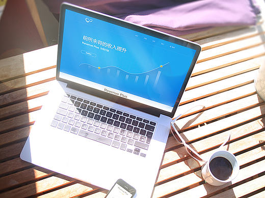 官网新产品宣传页-Revenue Plus（个人主页-ZMTcwMzg3MDQ=） - 企业官网 - 站酷设计师明明格调原创素材 - 站酷ZCOOL