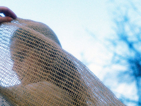 白天的渔网，夜晚的渔网