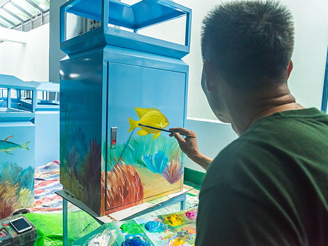 珠海垃圾桶彩绘，珠海果皮箱手绘