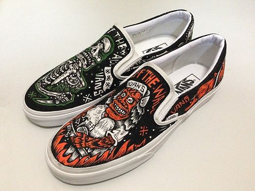 VANS情节和退化的笔触.