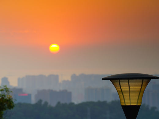 深圳尖岗山公园看夕阳